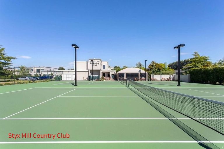 Photo of property in 18 Brookfield Drive, Northwood, Christchurch, 8051