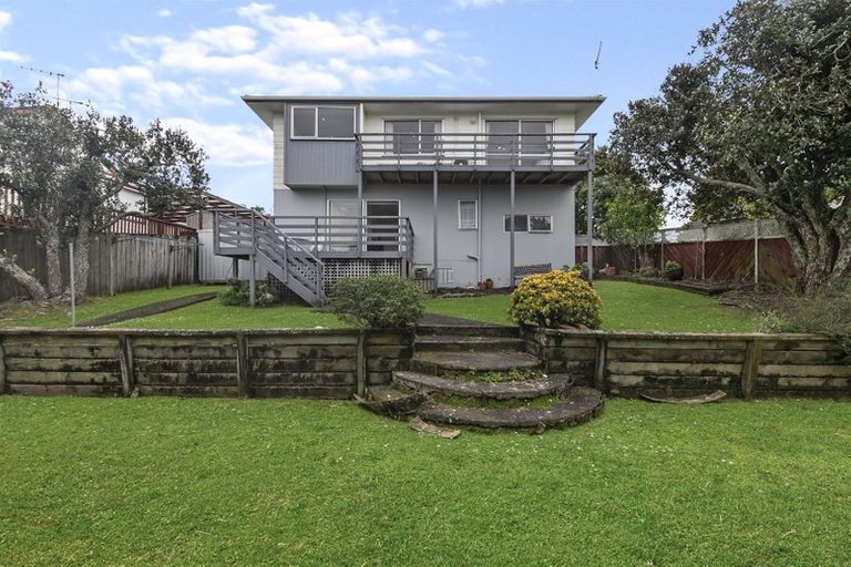 Photo of property in 29 Athena Drive, Totara Vale, Auckland, 0629