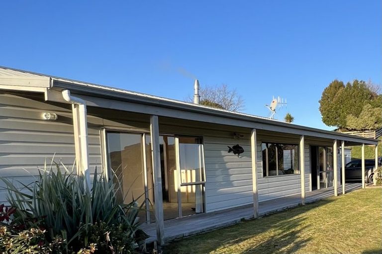 Photo of property in 12 Hepina Heights, Kinloch, Taupo, 3377