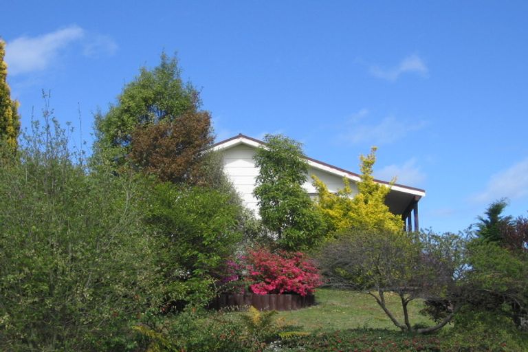 Photo of property in 2 Gladstone Grove, Richmond Heights, Taupo, 3330