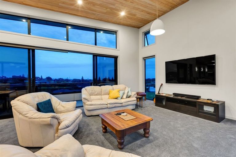 Photo of property in 16a Links Drive, Waiwhakaiho, New Plymouth, 4312