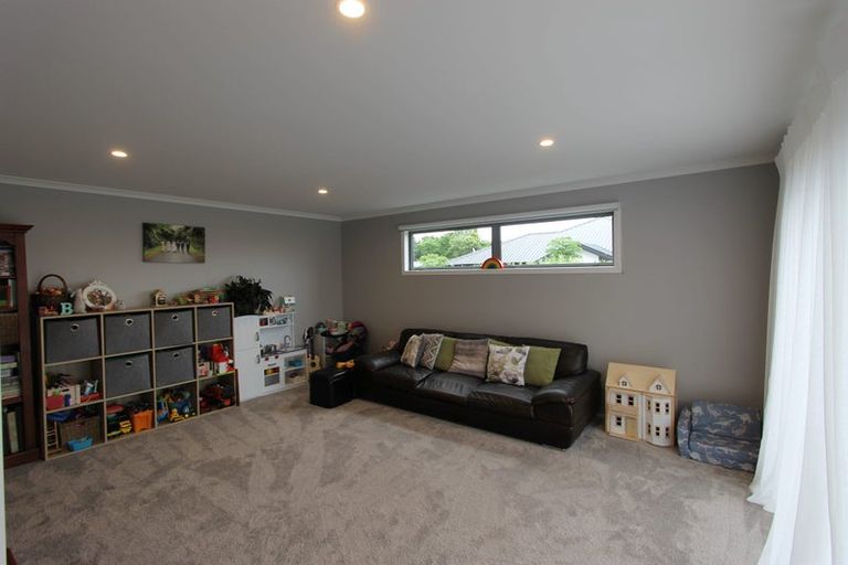 Photo of property in 22 Smith Street, Lepperton, New Plymouth, 4373