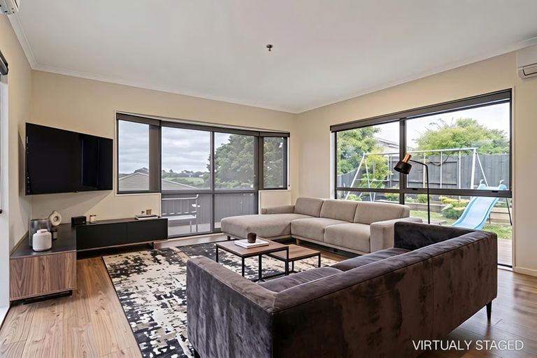Photo of property in 27 Mt Lebanon Crescent, The Gardens, Auckland, 2105