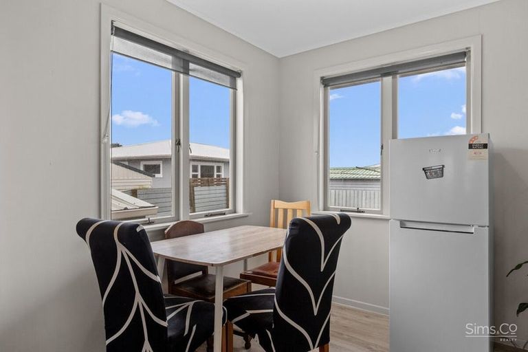 Photo of property in 4 Glenn Street, Castlecliff, Whanganui, 4501