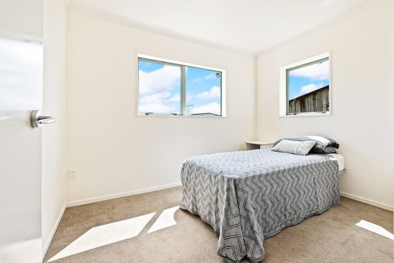 Photo of property in 26 Carillon Place, Massey, Auckland, 0614
