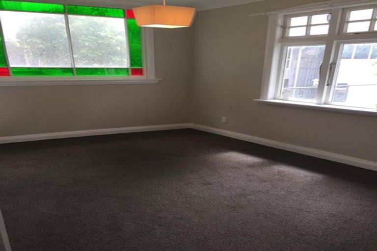 Photo of property in 17 Portland Crescent, Thorndon, Wellington, 6011