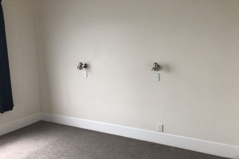 Photo of property in 129 Russell Street, Palmerston North, 4414