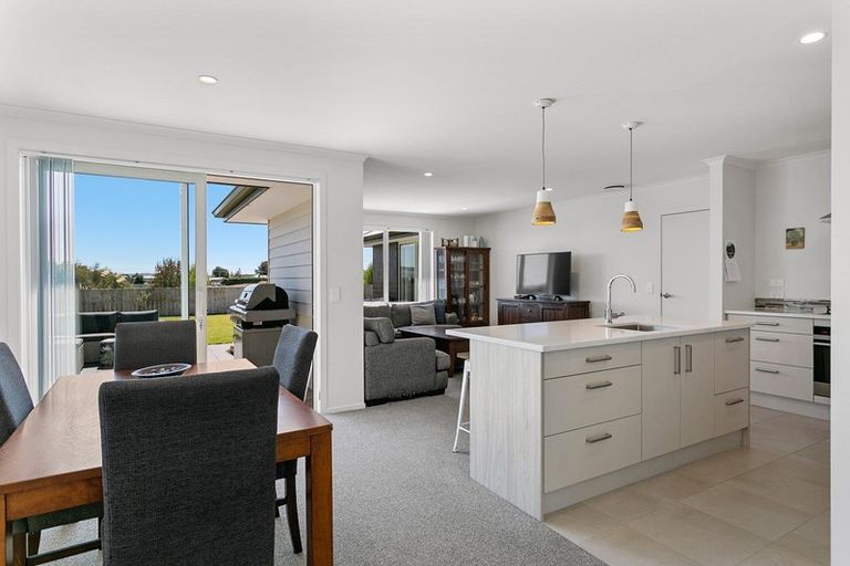 Photo of property in 10 Kara Place, Wharewaka, Taupo, 3330