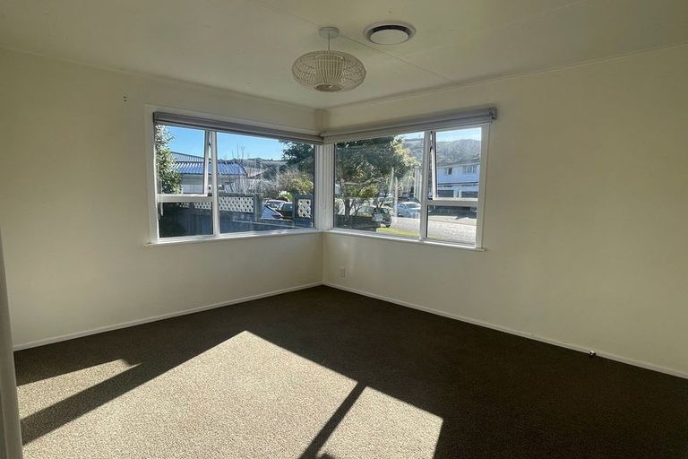 Photo of property in 1 Momona Street, Wainuiomata, Lower Hutt, 5014