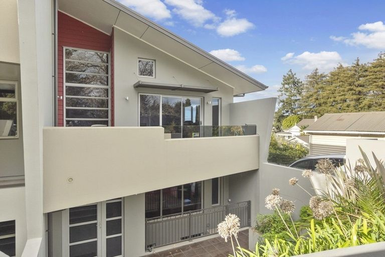 Photo of property in 3/21 Ruakiwi Road, Hamilton Lake, Hamilton, 3204