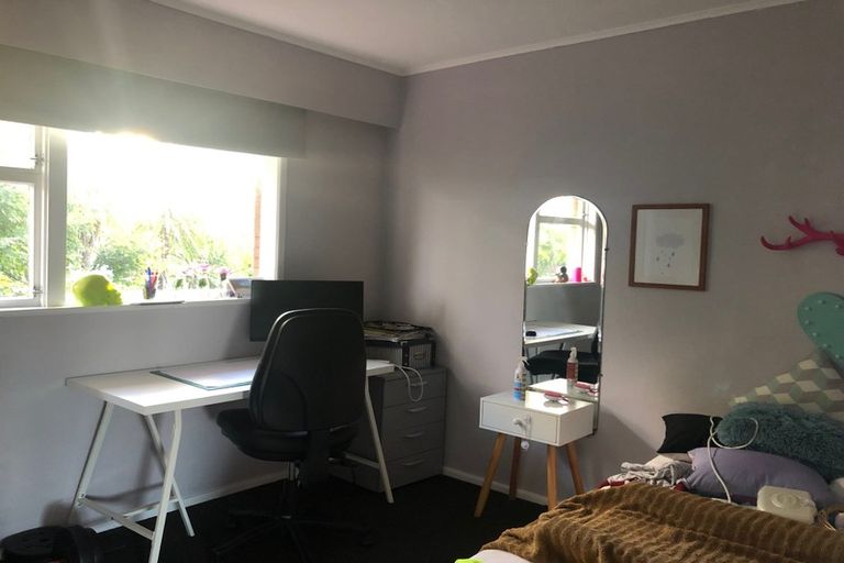 Photo of property in 89 Weatherly Road, Torbay, Auckland, 0630