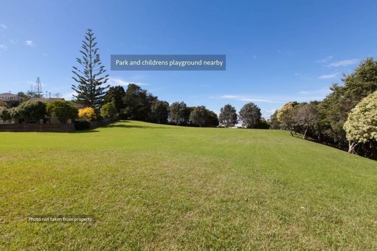 Photo of property in 14 Mchardy Place, Glenfield, Auckland, 0627