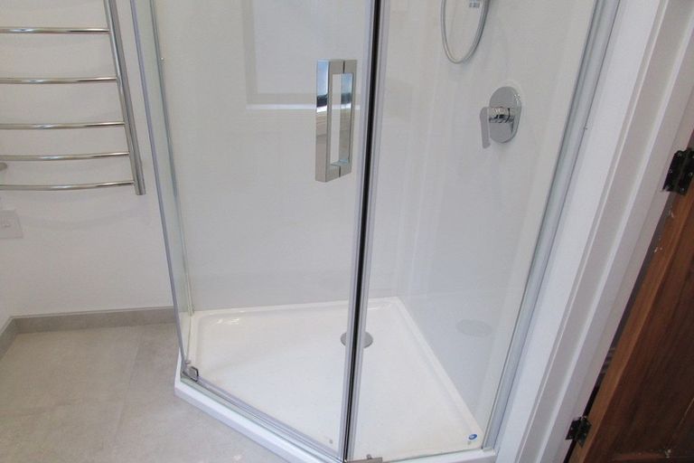 Photo of property in 6 Webb Lane, Lyttelton, 8082