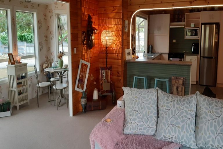 Photo of property in 14-16 Cameron Street, Waimate, 7924