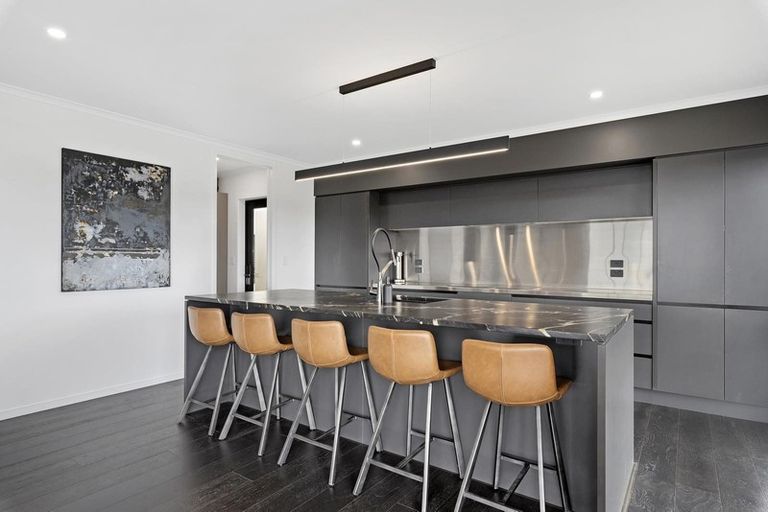 Photo of property in 229 Hillcrest Road, Wainui, 0931