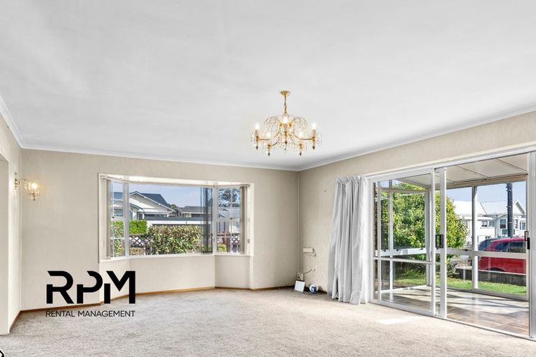 Photo of property in 48 Fulford Street, New Plymouth, 4310