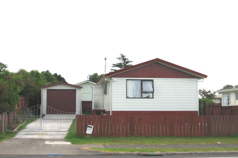 Photo of property in 176 Waitemata Drive, Ranui, Auckland, 0612