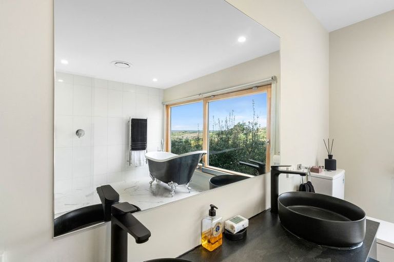 Photo of property in 5 Somerset Grove, Waitarere Beach, Levin, 5510