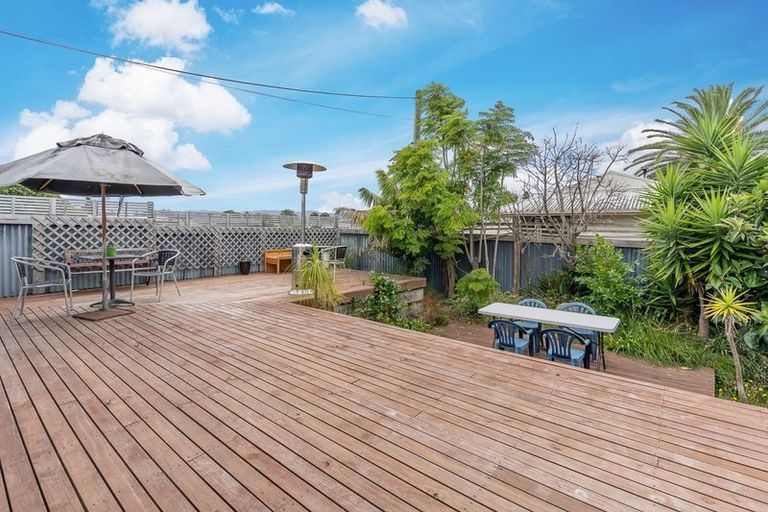 Photo of property in 106 Lincoln Road, Henderson, Auckland, 0610