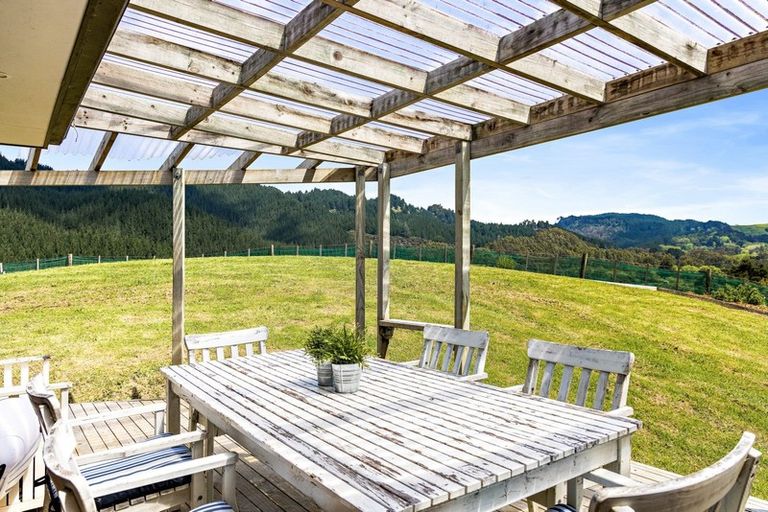 Photo of property in 1098 Woodcocks Road, Kaipara Flats, Warkworth, 0981