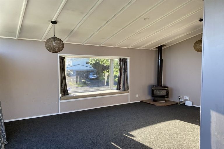 Photo of property in 10 Everglade Drive, Goodwood Heights, Auckland, 2105