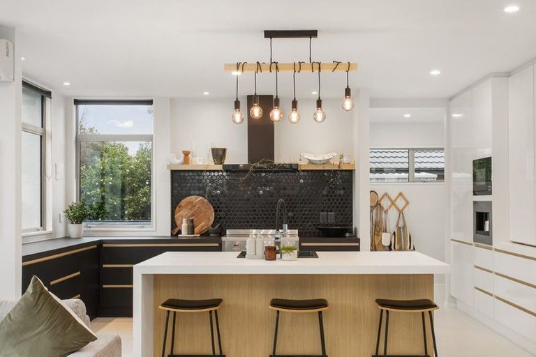 Photo of property in 8 Pewter Place, Northwood, Christchurch, 8051