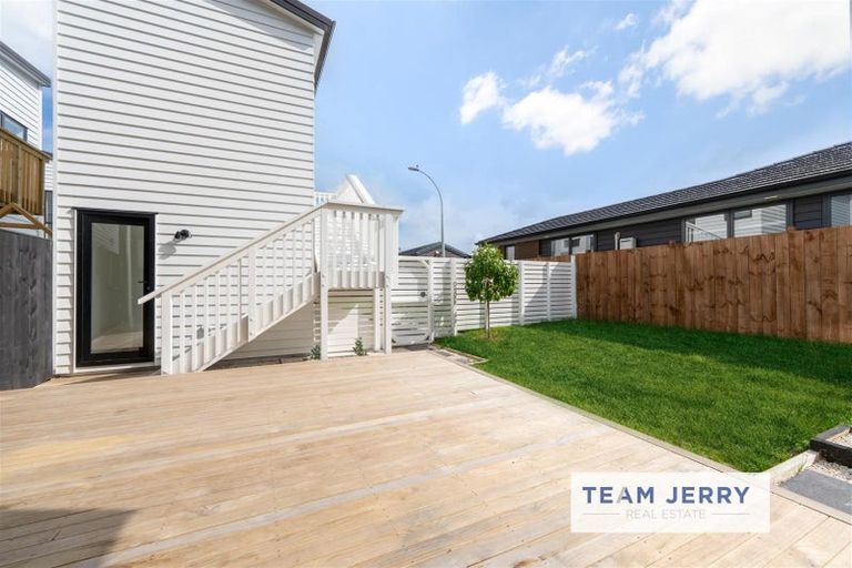 Photo of property in 27 Survila Street, Papakura, 2110