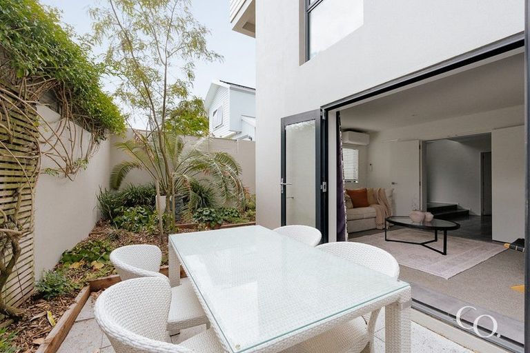 Photo of property in 31c Te Ngaio Road, Mount Maunganui, 3116