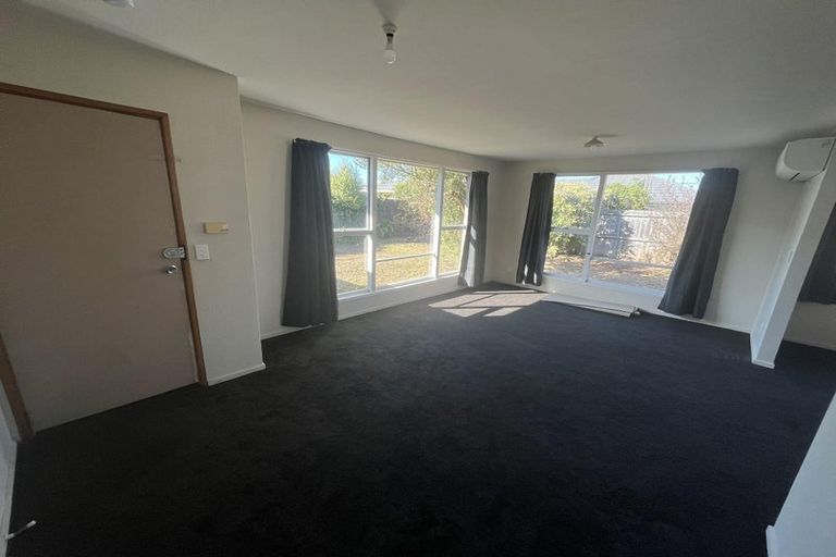 Photo of property in 2/9 Farnborough Street, Aranui, Christchurch, 8061