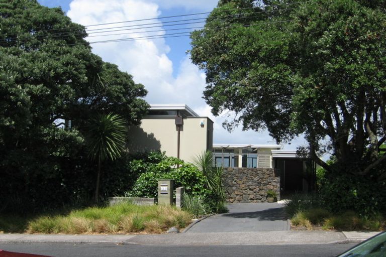 Photo of property in 31 Castor Bay Road, Castor Bay, Auckland, 0620