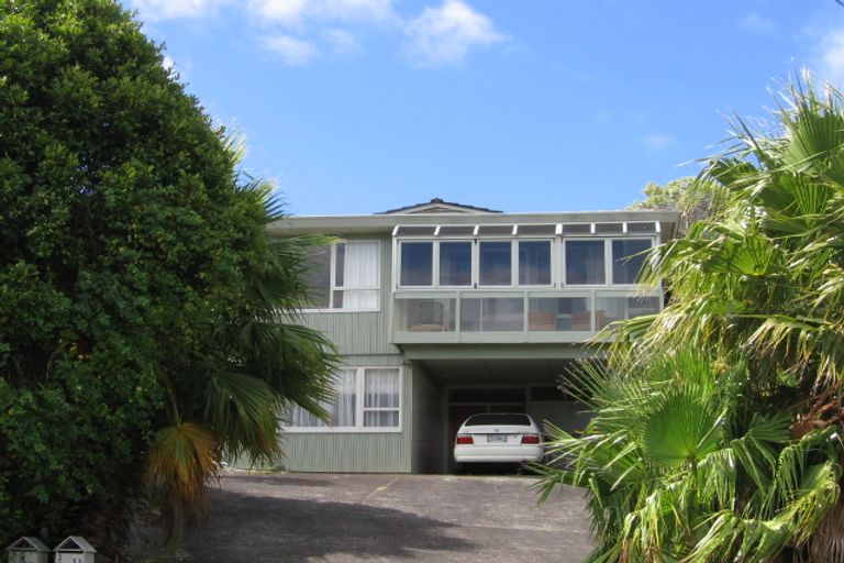 Photo of property in 2/53 Seaview Road, Castor Bay, Auckland, 0620