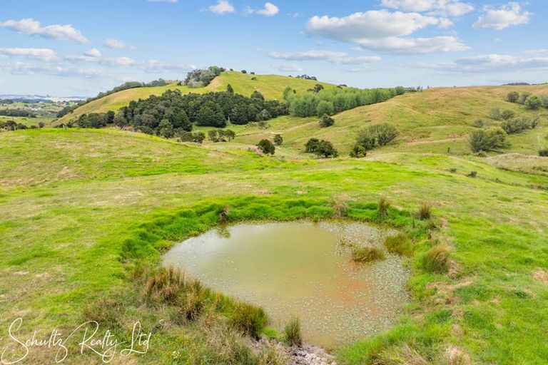 Photo of property in 178 Heatley Road, Whakapirau, Maungaturoto, 0583