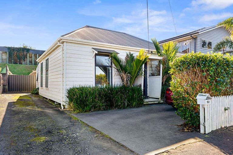 Photo of property in 94 Young Street, New Plymouth, 4310