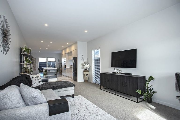 Photo of property in 39a Saint Pauls Drive, Brookfield, Tauranga, 3110