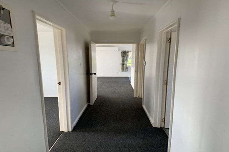 Photo of property in 15 Solway Street, Levin, 5510