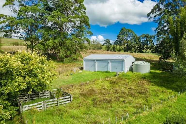 Photo of property in 145 Tavinor Road, Otaika, Whangarei, 0170