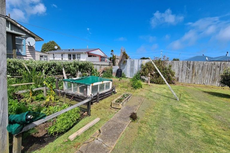 Photo of property in 10 King Street, Opunake, 4616