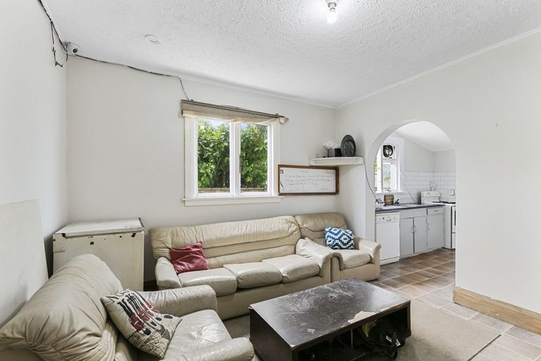 Photo of property in 12 Te Mome Road, Alicetown, Lower Hutt, 5010