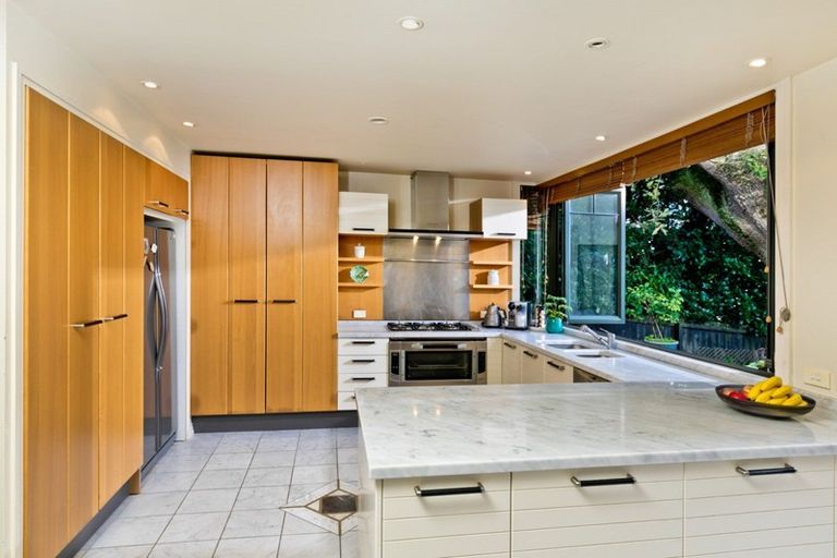 Photo of property in 3/76 Shakespeare Road, Milford, Auckland, 0620