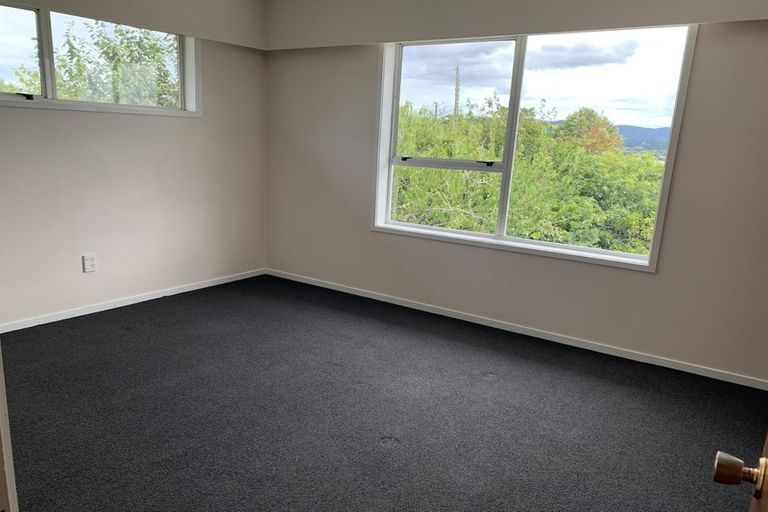 Photo of property in 4206 Great North Road, Glendene, Auckland, 0602