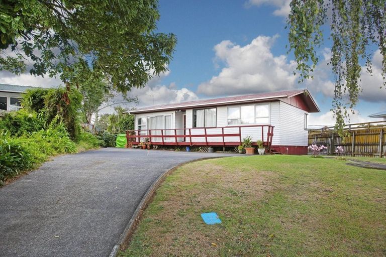 Photo of property in 33 Tairere Crescent, Rosehill, Papakura, 2113