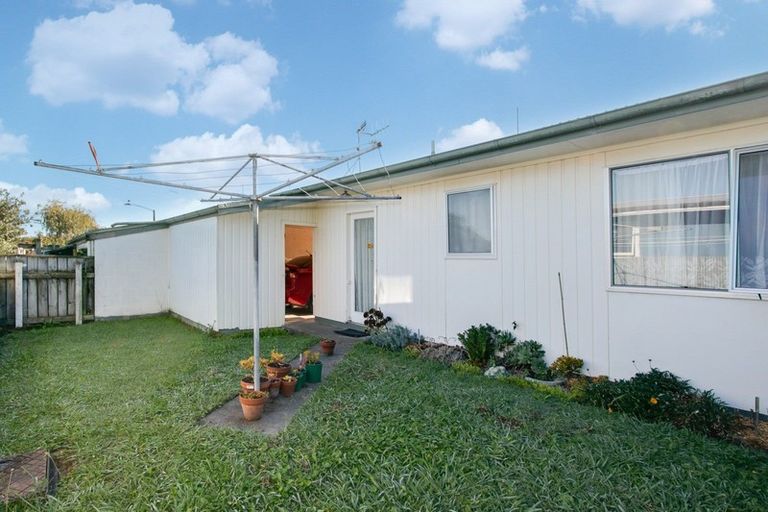 Photo of property in 82 Wynyard Crescent, Tamatea, Napier, 4112