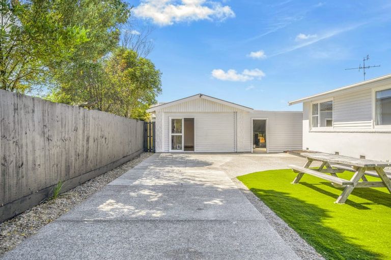 Photo of property in 8 Otaki Place, North New Brighton, Christchurch, 8083
