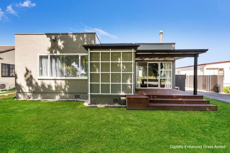 Photo of property in 44 Douglas Mclean Avenue, Marewa, Napier, 4110
