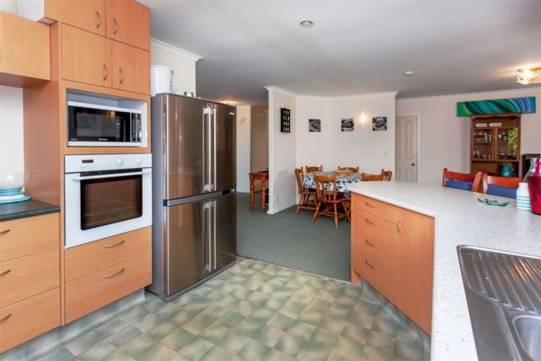 Photo of property in 105 The Drive, Whangamata, 3620