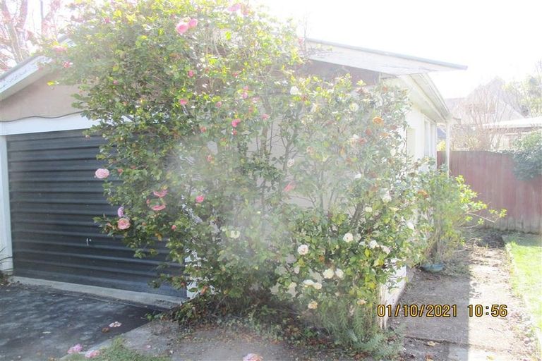 Photo of property in 2/18 Cashmere Road, Cashmere, Christchurch, 8022