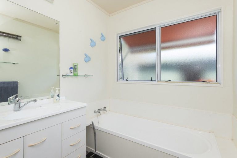 Photo of property in 98 Taurau Valley Road, Manutuke, 4072