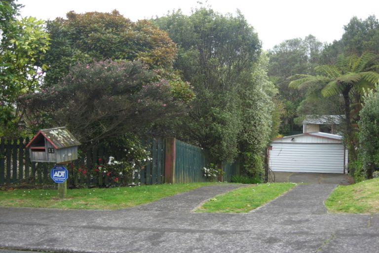 Photo of property in 11 Curtis Street, Okato, 4335