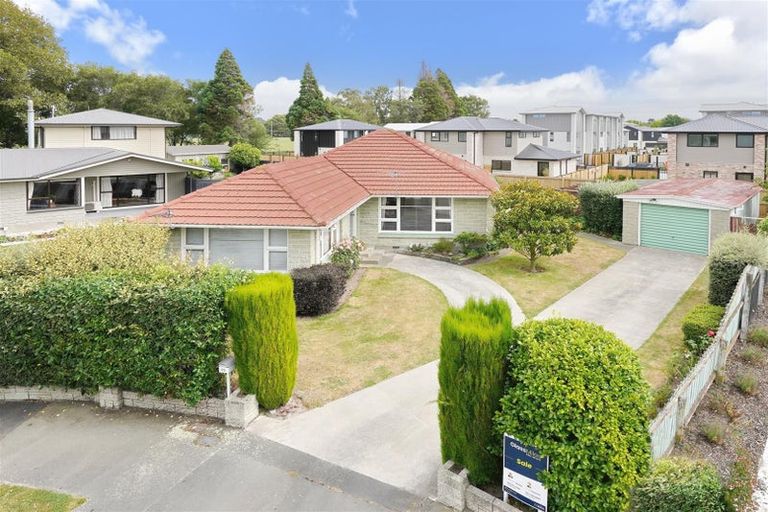 Photo of property in 25 Aileen Place, Upper Riccarton, Christchurch, 8041