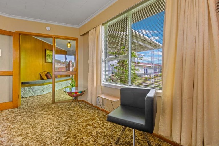 Photo of property in 9 Severn Place, Spotswood, New Plymouth, 4310